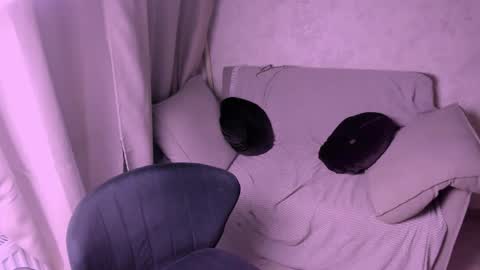 Snapshot of kirraa_ chatting on March 7, 7:05 pm Kira online show from March 7, 7:05 pm