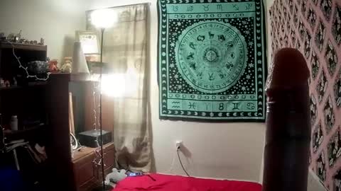 Kirra Rune online show from October 7, 2:20 am