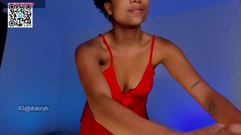 Snapshot of kiry_blossom chatting on October 17, 3:20 am See you in a few minutes today December 1st. online show from October 17, 3:20 am