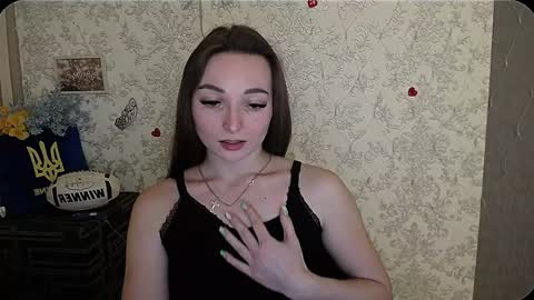 Snapshot of kiss_shy chatting on December 17, 12:33 pm Valeria online show from December 17, 12:33 pm