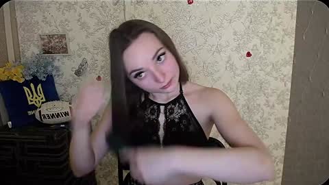 Snapshot of kiss_shy chatting on December 18, 6:32 am Valeria online show from December 18, 6:32 am