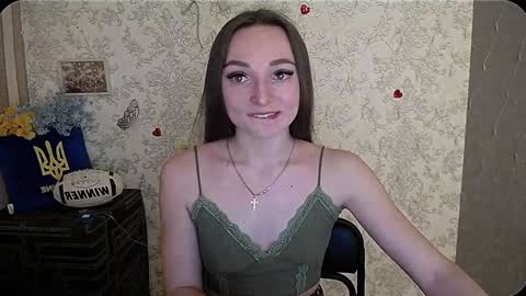 Snapshot of kiss_shy chatting on December 20, 9:43 am Valeria online show from December 20, 9:43 am