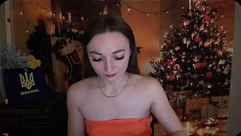 Snapshot of kiss_shy chatting on December 21, 9:55 am Valeria online show from December 21, 9:55 am