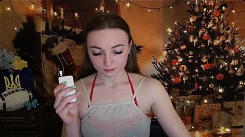 Snapshot of kiss_shy chatting on December 28, 12:35 pm Valeria online show from December 28, 12:35 pm