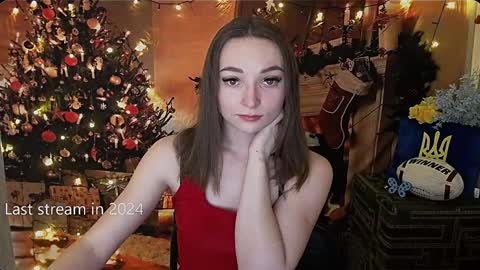 Snapshot of kiss_shy chatting on December 31, 8:04 am Valeria online show from December 31, 8:04 am