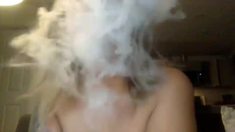 Kissah Kreampuff online show from September 16, 10:38 am