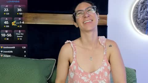 Snapshot of kissingcobank chatting on January 29, 8:51 am Kissing Company online show from January 29, 8:51 am