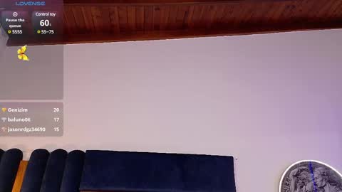 Snapshot of kissingcobank chatting on February 27, 8:28 am Kissing Company online show from February 27, 8:28 am