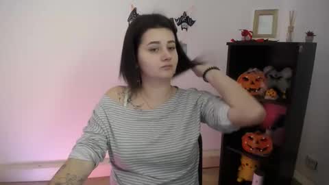 kissleoxx online show from November 1, 1:57 pm