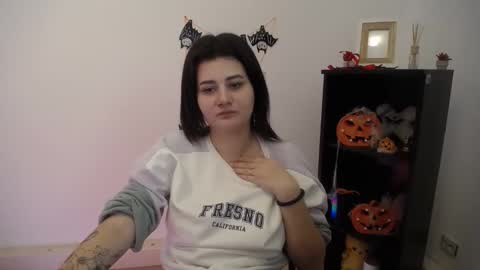 kissleoxx online show from November 6, 2:07 pm