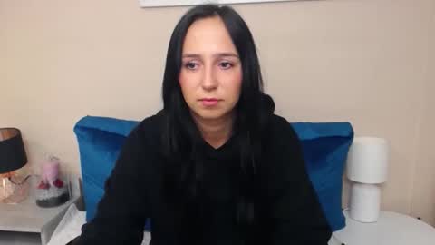 LuisaLove online show from October 1, 6:19 am