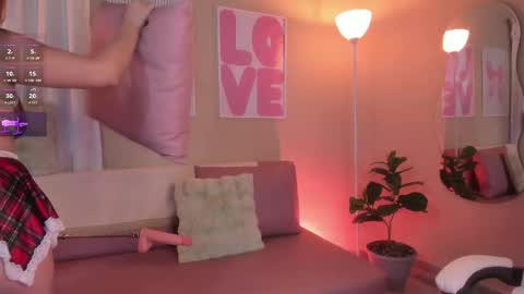 Call me Nicolle online show from November 14, 7:45 pm