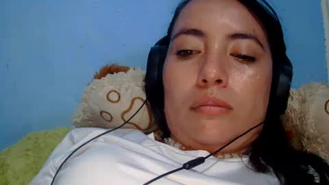 Erika paul online show from December 5, 10:45 pm