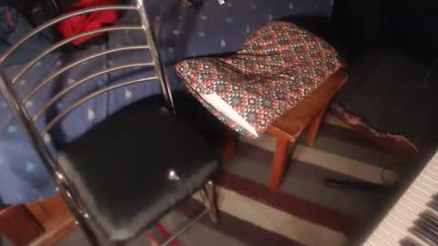 Your Man online show from April 8, 8:36 am