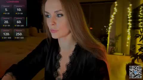 Snapshot of kissnova_ chatting on October 23, 8:51 pm Emma online show from October 23, 8:51 pm