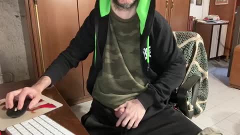 kissofbanned1983 online show from February 9, 9:02 am