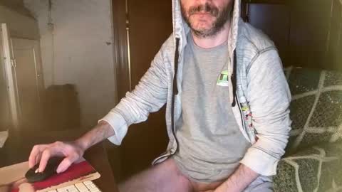 kissofbanned1983 online show from March 13, 4:57 pm