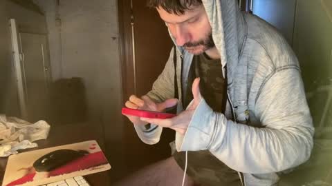 kissofbanned1983 online show from April 24, 10:18 am