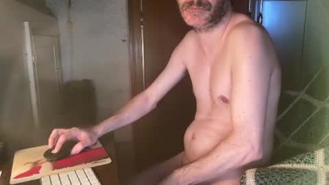 Snapshot of kissofbanned1983 chatting on June 5, 9:48 am kissofbanned1983 online show from June 5, 9:48 am