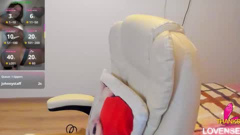 kisssnicol online show from February 11, 5:07 pm