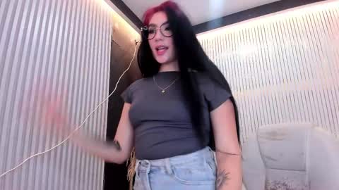 kitanna_1 online show from May 22, 10:15 pm