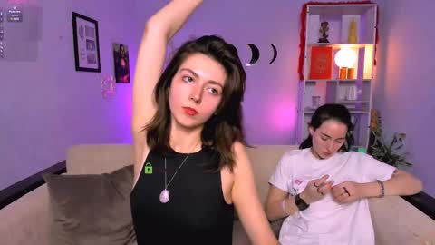 kitniss online show from February 24, 9:24 pm