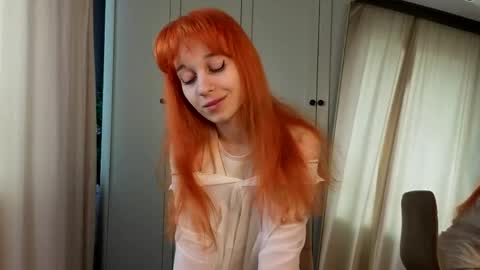 The sexy fox Kitsune online show from June 4, 6:30 am