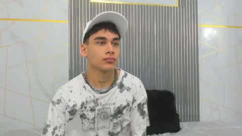 kitsune_44 online show from March 23, 8:24 pm