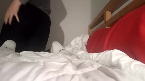 kitsuneniki online show from March 3, 5:52 pm