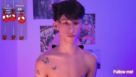 Snapshot of kitsuneplay_ chatting on March 22, 5:27 pm Salvatore online show from March 22, 5:27 pm