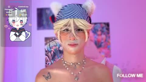 Snapshot of kitsuneplay_ chatting on April 3, 7:45 pm Salvatore online show from April 3, 7:45 pm