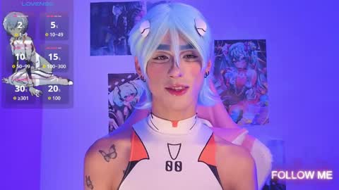 Snapshot of kitsuneplay_ chatting on April 8, 5:57 pm Salvatore online show from April 8, 5:57 pm