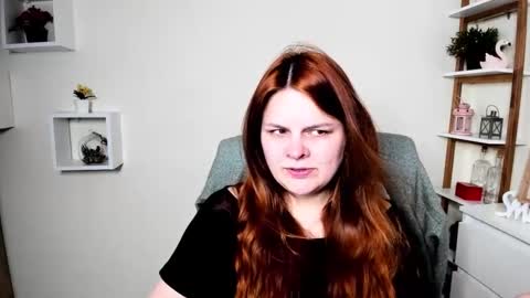 Snapshot of kittengingerxo chatting on June 1, 5:31 am Kitten online show from June 1, 5:31 am