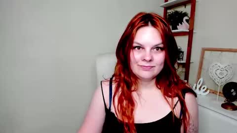 Snapshot of kittengingerxo chatting on June 9, 12:39 pm Kitten online show from June 9, 12:39 pm