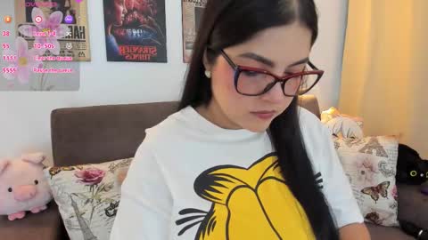 kitten online show from January 15, 8:23 pm