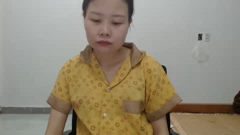 kitti_baby2x online show from April 16, 5:41 am