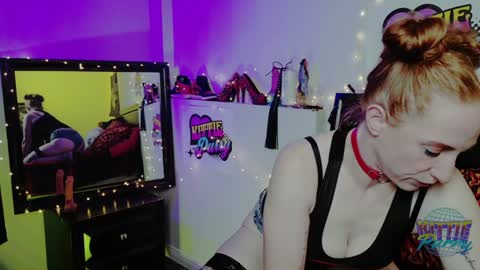 Kittie Purry online show from January 15, 4:36 am