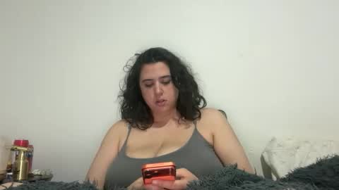 Snapshot of kitty3202 chatting on June 11, 2:33 am kitty3202 online show from June 11, 2:33 am