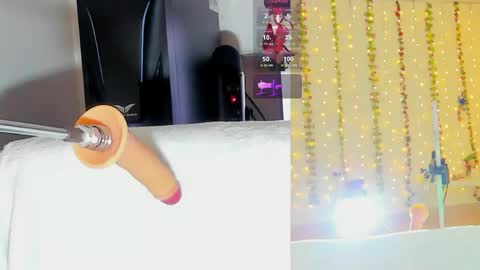 Kitty online show from June 6, 10:09 am