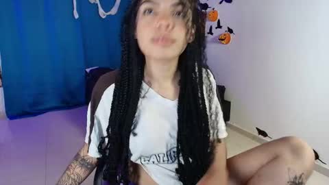 kitty_aikoo online show from November 1, 6:37 am