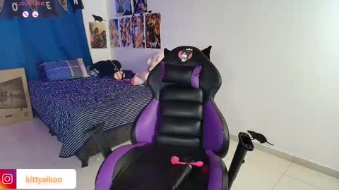 kitty_aikoo online show from November 9, 4:33 am