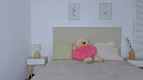 kitty_cut1ee_ online show from February 18, 1:40 pm