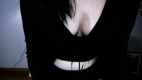Snapshot of kitty_denise chatting on April 7, 10:20 pm Denise online show from April 7, 10:20 pm