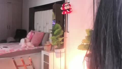 kitty online show from February 6, 11:30 pm