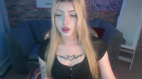 kitty_fox_b online show from January 28, 12:32 pm