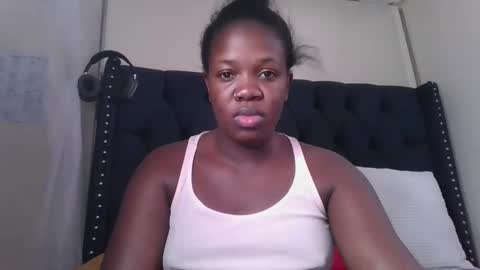 kitty_kerry online show from December 17, 5:35 am