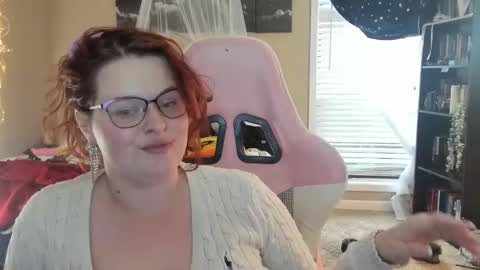 Snapshot of kitty_luxexxx chatting on January 6, 8:50 pm Bella Kitty Luxe online show from January 6, 8:50 pm