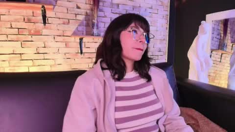 Kitty online show from March 2, 7:15 am