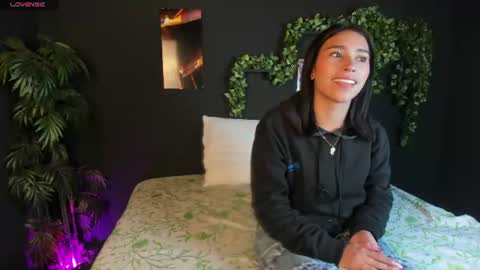 Snapshot of kitty_milan2 chatting on June 26, 3:16 pm kitty_milan2 online show from June 26, 3:16 pm