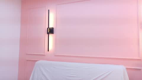 kitty_model online show from April 29, 5:30 pm